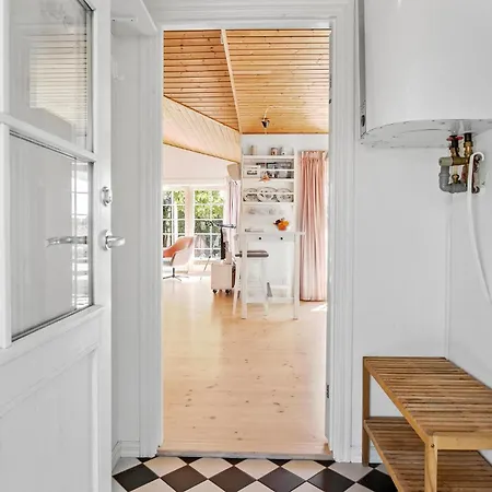 2 Bedroom Cozy In *